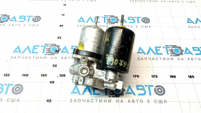 The Toyota Prius 30 10-15 brake booster is showing an error, and the components are broken.