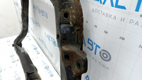 Rusty Toyota Camry V40 Hybrid front subframe