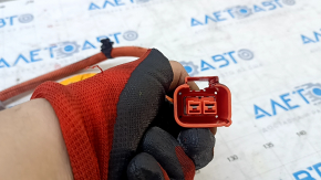 The Toyota Camry V50 12-14 usa LE inverter-compressor power cable has a broken connector.
