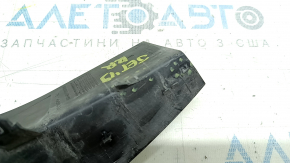 The right outer wing light cover for a VW Jetta 19-24 has broken fasteners.