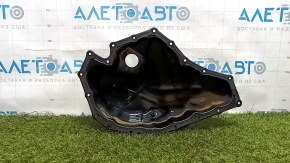 The oil pan of the Audi Q5 8R 13-17 2.0T is rusty.