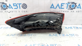 VW Jetta 19-19 right outer fender light scratches