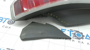 Right headlight for Toyota Prius V 2015-2017, broken cover