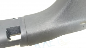 Audi Q5 80A 18-20 gray center pillar trim, lower right, scratches