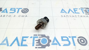 Mitsubishi Outlander 22-25 2.5 Fuel Rail Pressure Sensor