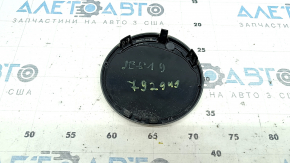 19-21 VW Jetta radiator grille emblem with sand and scratches