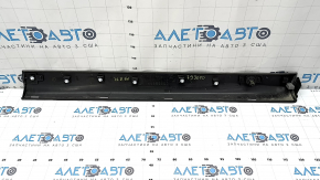 Mitsubishi Outlander 22-25 lower front left door trim, structure, crack in fastening