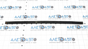 Mitsubishi Outlander 22-25 Front Central Hood Seal