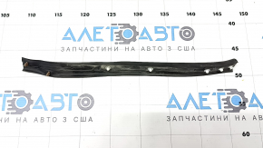 Left radiator grill seal for Mitsubishi Outlander 22-25