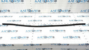 Mitsubishi Outlander 22-25 rear center hood seal on the windshield wiper grille