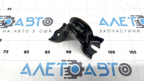 Right rear stabilizer bar mounting bracket for Mitsubishi Outlander 22-25