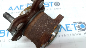 Mitsubishi Outlander 22-25 2.5 FWD rear left hub rusty