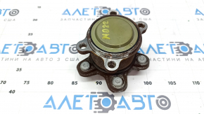 Mitsubishi Outlander 22-25 2.5 FWD rear right hub rusty