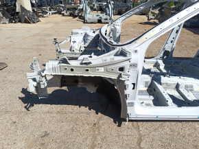 Mitsubishi Outlander 22-25 front left quarter with eyepiece, on the body, white