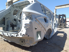 Mitsubishi Outlander 22-25 rear right quarter wing on the body, white