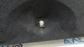 The hood insulation of the Lexus RX350 RX450h 16-22 is torn.