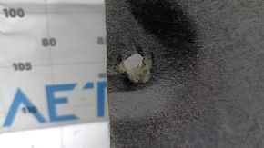 The hood insulation of the Lexus RX350 RX450h 16-22 is torn.