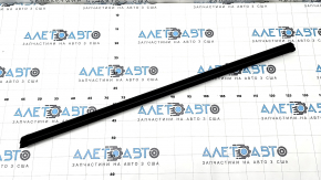 Inner glass seal for the front left door of a Mitsubishi Outlander 22-25