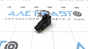 Mitsubishi Outlander 22-25 hazard warning button