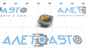 Nissan Rogue 14-20 radiator cap