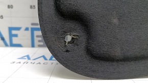 The hood insulation of the Hyundai Elantra AD 19-20 is torn.