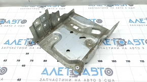 Nissan Rogue 19-20 battery bracket, light color