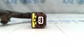 The front airbag sensor chip for the 19-20 Nissan Rogue is mounted on a TV.