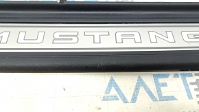 Right outer door sill trim for Ford Mustang mk6 15-23 coupe, black with backlight, scratches, broken mount