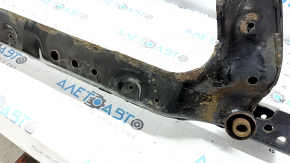 The front subframe of a Nissan Rogue 14-20 is rusty, 2 ribs are torn, 2 ribs have microcracks.