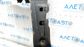 The front subframe of a Nissan Rogue 14-20 is rusty, 2 ribs are torn, 2 ribs have microcracks.