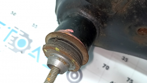The front subframe of a Nissan Rogue 14-20 is rusty, 2 ribs are torn, 2 ribs have microcracks.