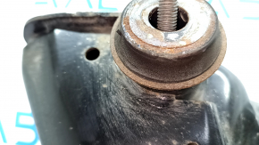 The front subframe of a Nissan Rogue 14-20 is rusty, 2 ribs are torn, 2 ribs have microcracks.