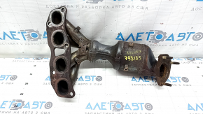 Rusty exhaust manifold with catalytic converter for a 19-2019 Nissan Rogue