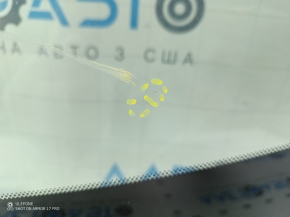 Nissan Rogue 17-20 windshield for camera, sand, air under the glass