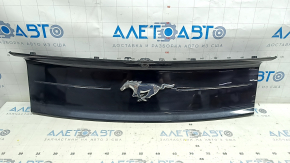 Ford Mustang mk6 18-23 Chrome Trunk Lid Trim with Emblem (Scratches)