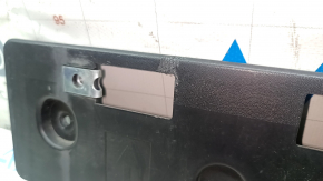 Nissan Leaf 18-22 front license plate scratches