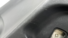 Right arch trim for a 19-20 Nissan Rogue, black, 2 rows, scratches