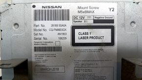Nissan Leaf 18-22 tape recorder, radio, player, minor scratches