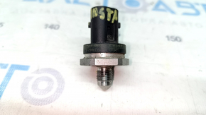 Fuel pressure sensor for Ford Mustang mk6 15-2.3T on the fuel rail