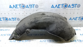 The rear right fender liner of the front part of the Hyundai Elantra AD 19-20 is torn.