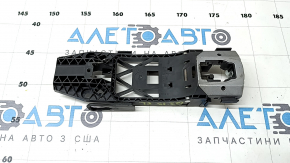 The front left door handle mechanism of the Audi Q3 83A 19-25 has a broken mount.