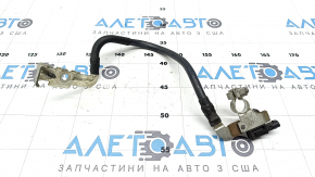 Negative terminal of the Audi Q3 83A 19-25 battery with a sensor