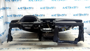 Nissan Leaf 18-19 black dashboard with airbag