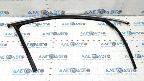 Front right glass seal with molding for Audi Q3 83A 19-25 chrome