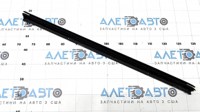 Inner glass seal for the rear right door of an Audi Q3 83A 19-25