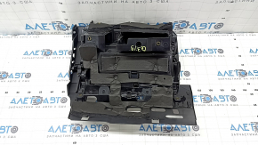 Audi Q3 83A 19-25 black glove compartment