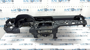 Audi Q3 83A 19-25 black dashboard with airbag