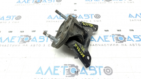 The left lower engine mount of a Honda Accord 2016-17 2.0 hybrid is cracked.