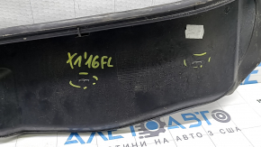 The left hood-wing seal for a BMW X1 F48 16-22 has broken fasteners.