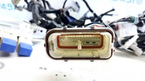Wiring under the dashboard Nissan Leaf 18-